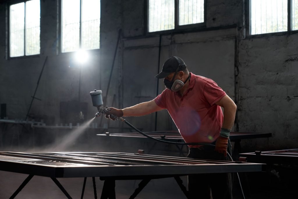 process painting gate with polyvisor workshop min